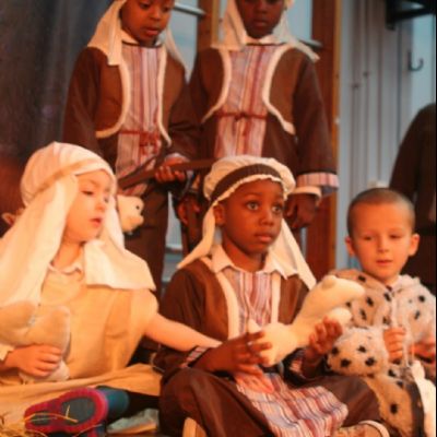 brown class nativity 2014 (13)